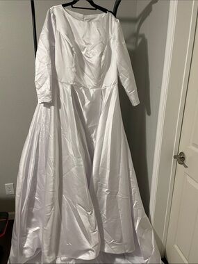 Beautiful empire waist wedding dress